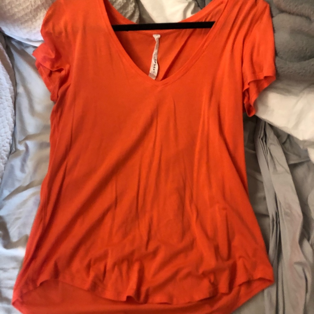 orange/coral lululemon love v tee